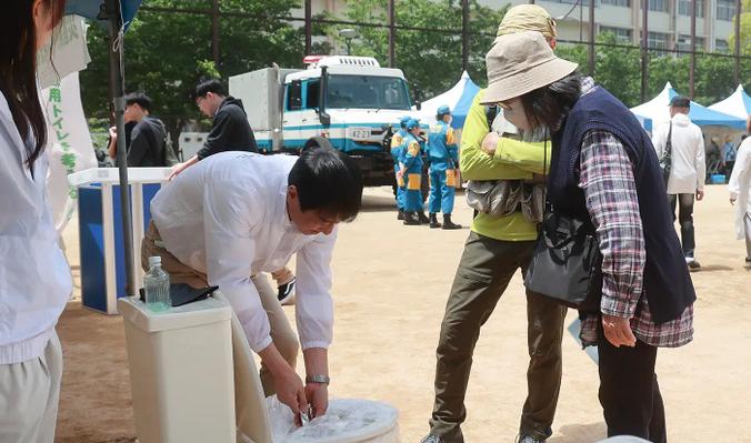 ITSUMO MOSHIMO Caravan in Kobe