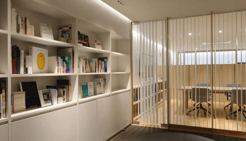 MINI LIBRARY TOKI